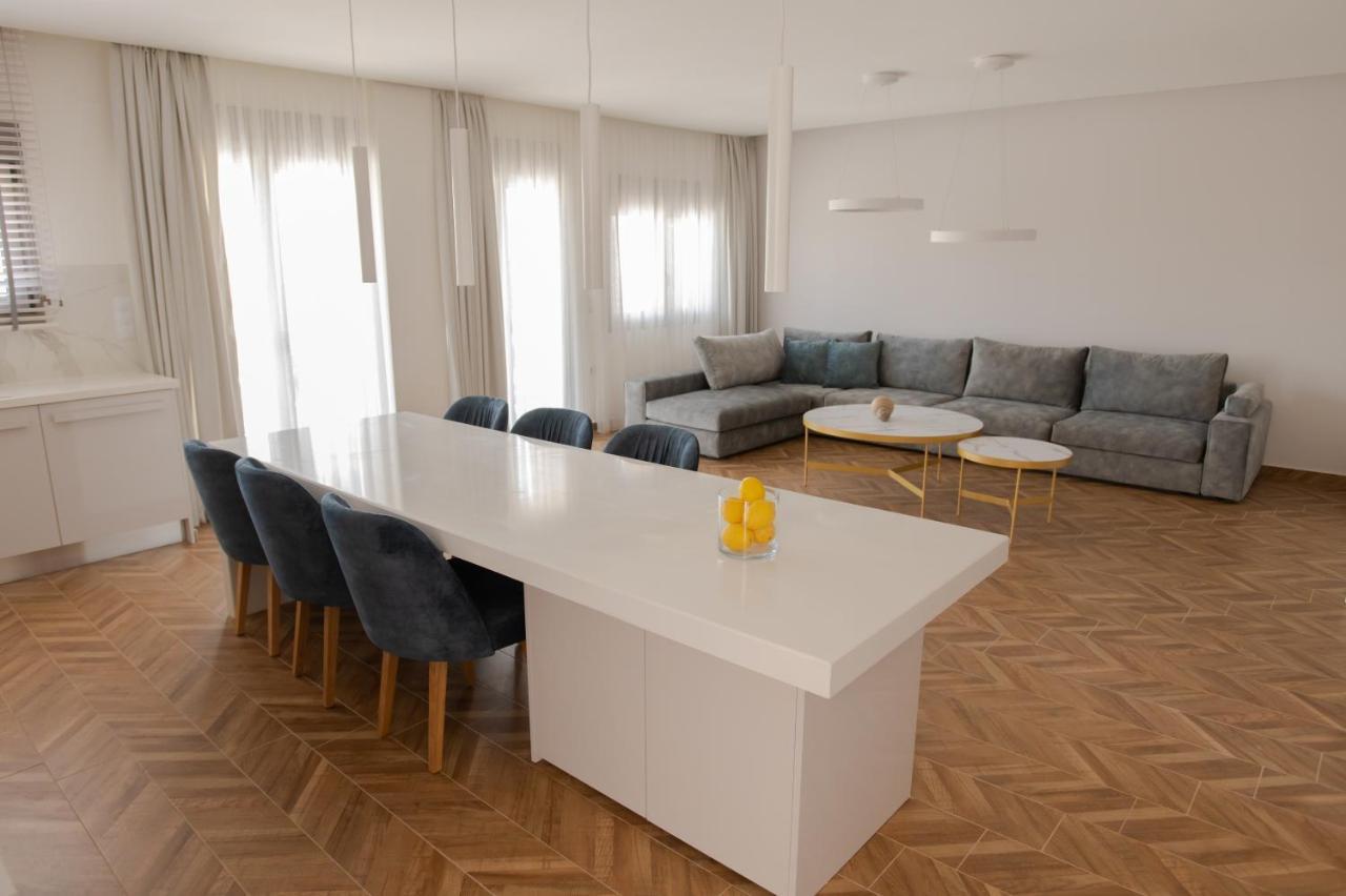 Marble Luxury Suites Картерос Екстериор снимка