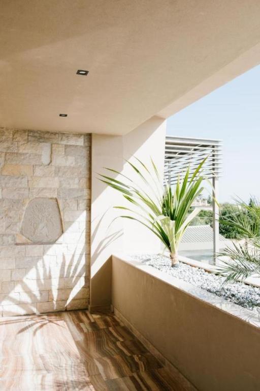 Marble Luxury Suites Картерос Екстериор снимка