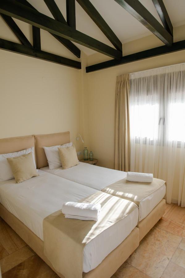 Marble Luxury Suites Картерос Екстериор снимка